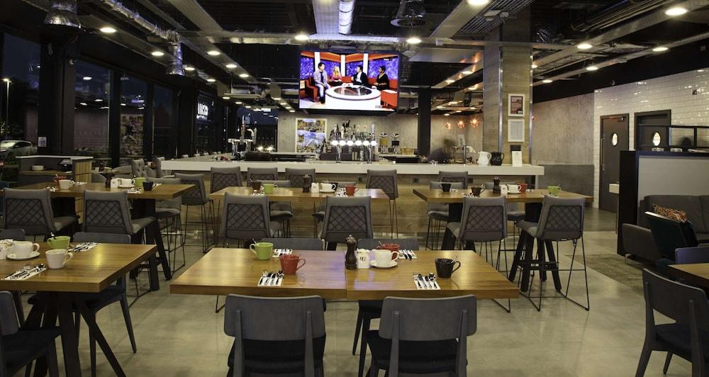 Village Hotel Portsmouth Ngoại thất bức ảnh