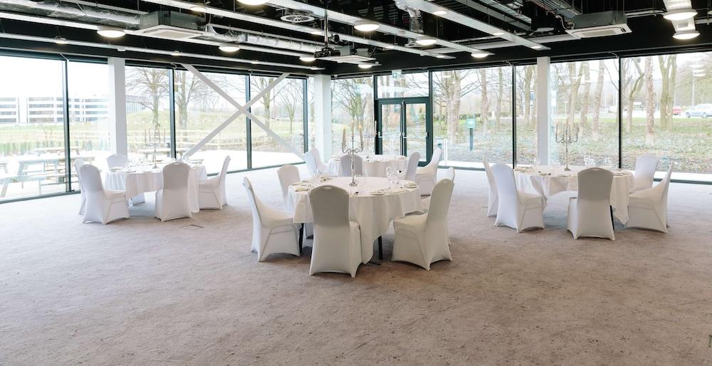 Village Hotel Portsmouth Ngoại thất bức ảnh