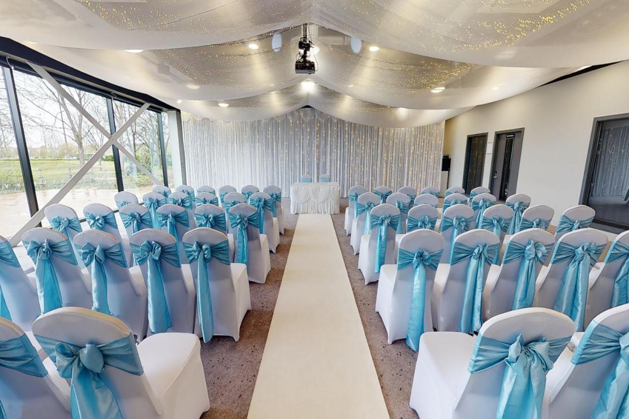 Village Hotel Portsmouth Ngoại thất bức ảnh